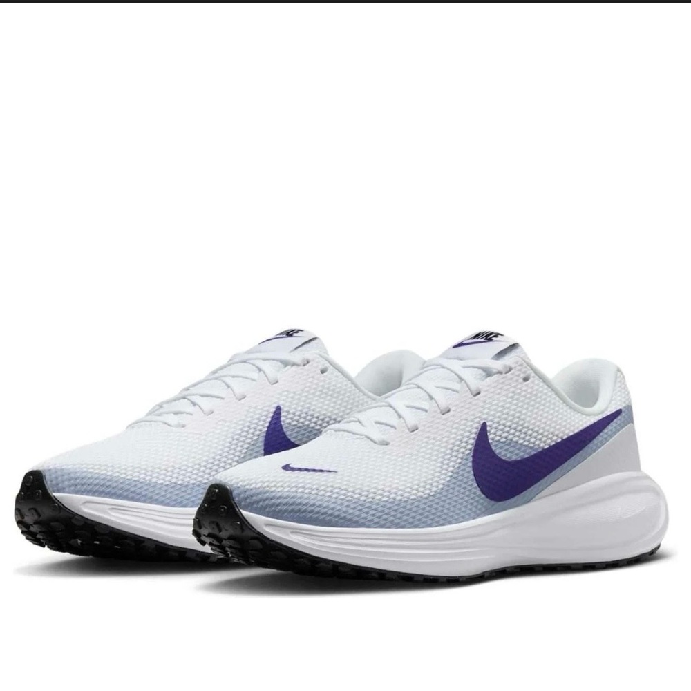 Nike (WMNS) Nike Revolution 8 'White
Court Purple'  Size women’s 9.5 W Men’s 8